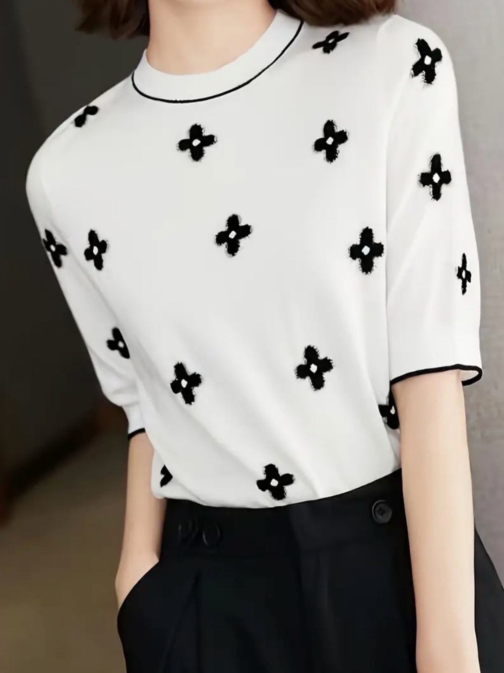Women’s Lightweight Short Sleeve Summer Sweater - Picture 2 of 12
